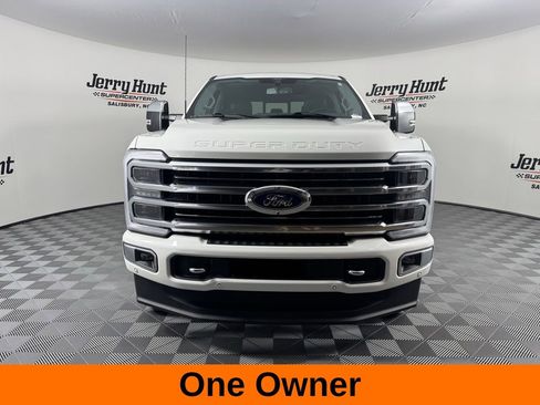 Used 2024 Ford F250 Limited w/ FX4 Off-Road Package image 4