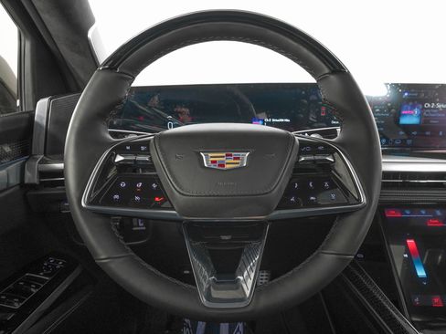 Used 2025 Cadillac Escalade V w/ LPO, ONYX Package image 21