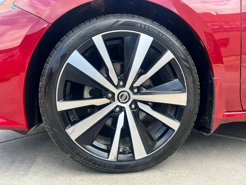 Used 2019 Nissan Altima 2.5 SR w/ SR Premium Package FWD image 33