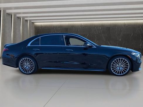 Used 2022 Mercedes-Benz S 500 S 500 image 7