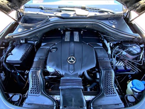 Used 2019 Mercedes-Benz GLS 450 4MATIC image 31