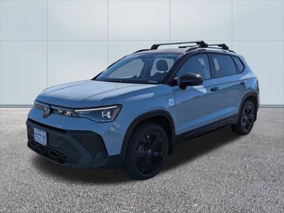 New 2025 Volkswagen Taos SE