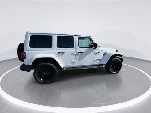 Used 2023 Jeep Wrangler Unlimited Sahara w/ Cold Weather Group image 15
