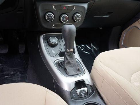 Used 2018 Jeep Compass Sport AWD/4WD image 25