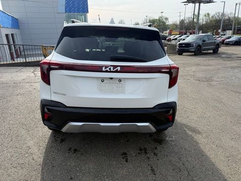 Certified 2024 Kia Seltos S image 6