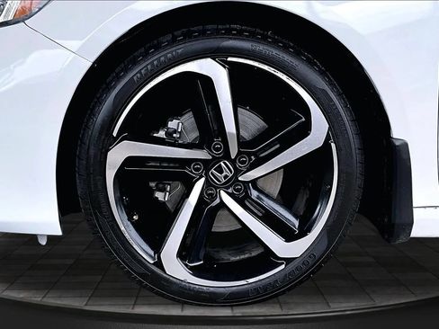 Used 2022 Honda Accord Sport image 30