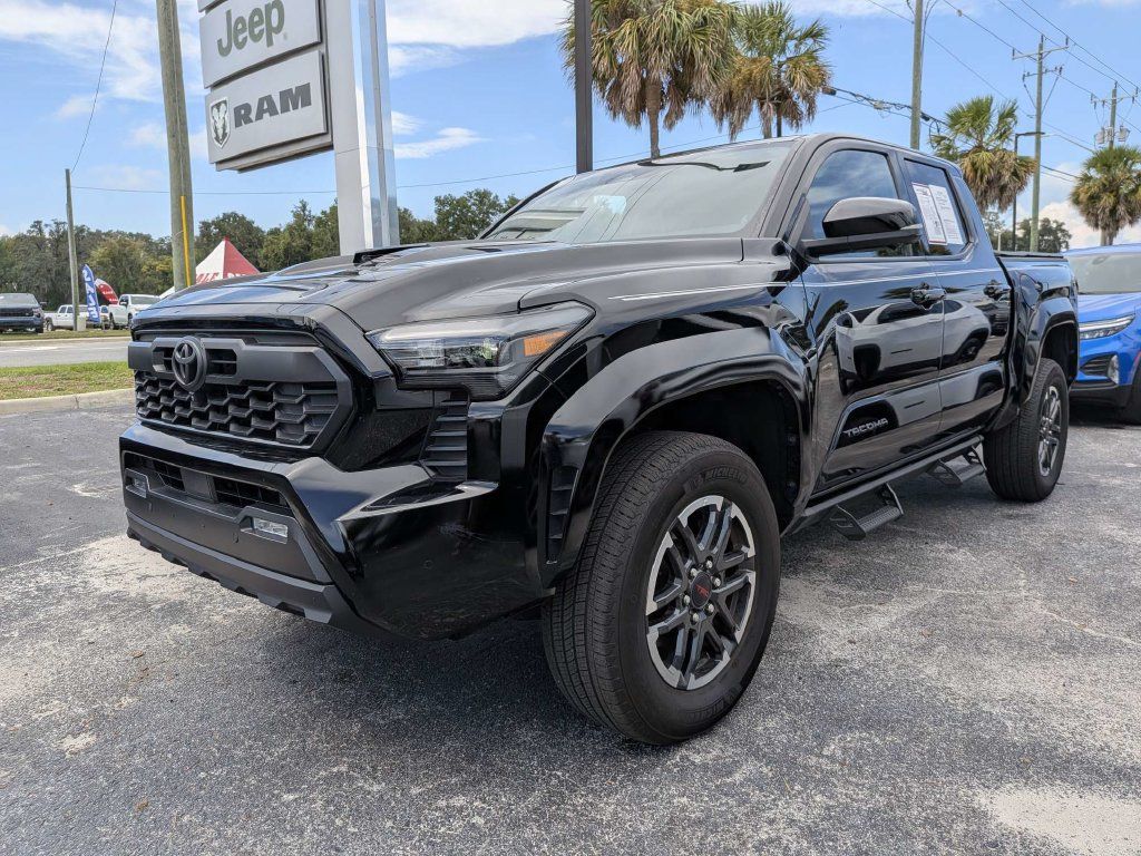 Used 2025 Toyota Tacoma TRD Sport w/ TRD Sport Premium Package AWD/4WD image 7