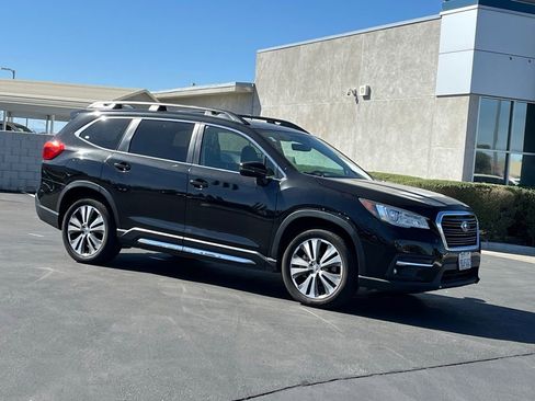 Used 2022 Subaru Ascent Limited w/ Technology Package image 1