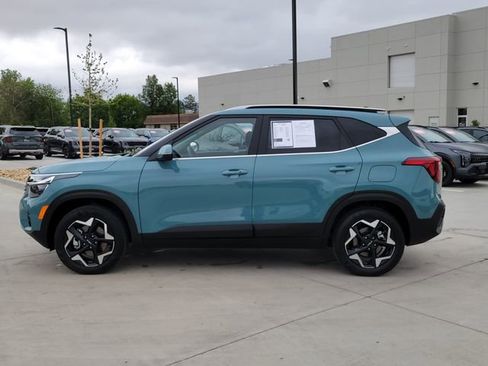 Used 2026 Kia Seltos EX AWD/4WD image 2