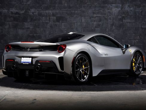 Used 2020 Ferrari 488 Pista Coupe image 15