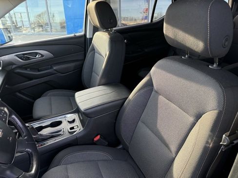 Used 2019 Chevrolet Traverse LT w/ LPO, Floor Liner Package image 17