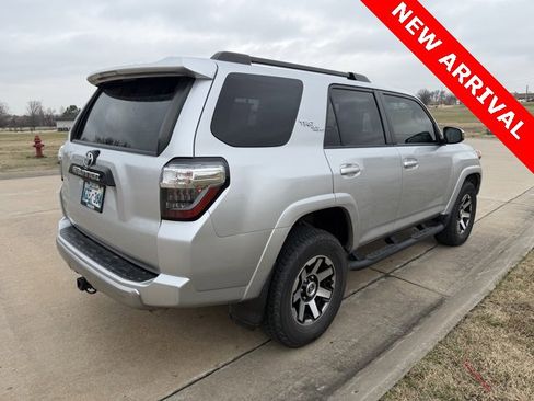 Used 2021 Toyota 4Runner TRD Off-Road image 3