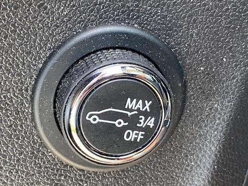 Used 2021 Buick Envision Essence w/ Technology Package I AWD/4WD image 22