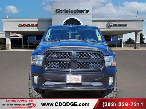 Used 2017 RAM 1500 Express w/ Black Ram 1500 Express Group image 8