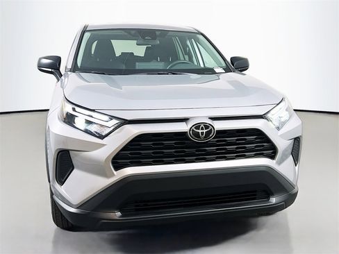 Used 2024 Toyota RAV4 LE image 2