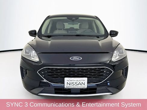 Used 2020 Ford Escape SE FWD image 2