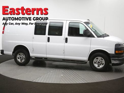 Used 2020 GMC Savana 2500 w/ Driver Convenience Package RWD image 44