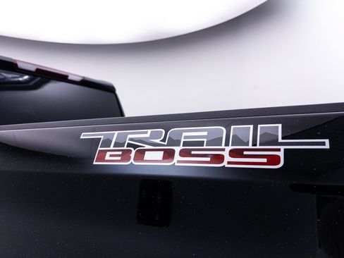 Used 2024 Chevrolet Silverado 1500 Custom Trail Boss AWD/4WD image 8