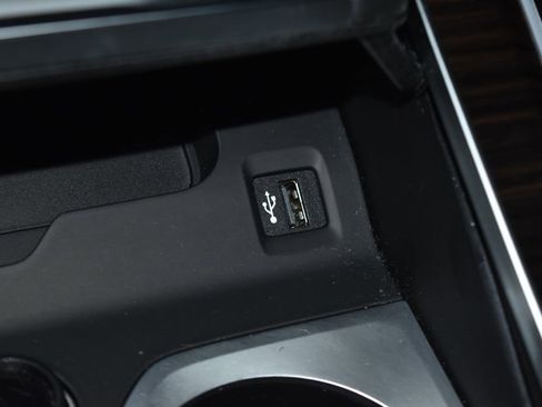 Certified 2024 BMW X7 M60i w/ Executive Package image 14