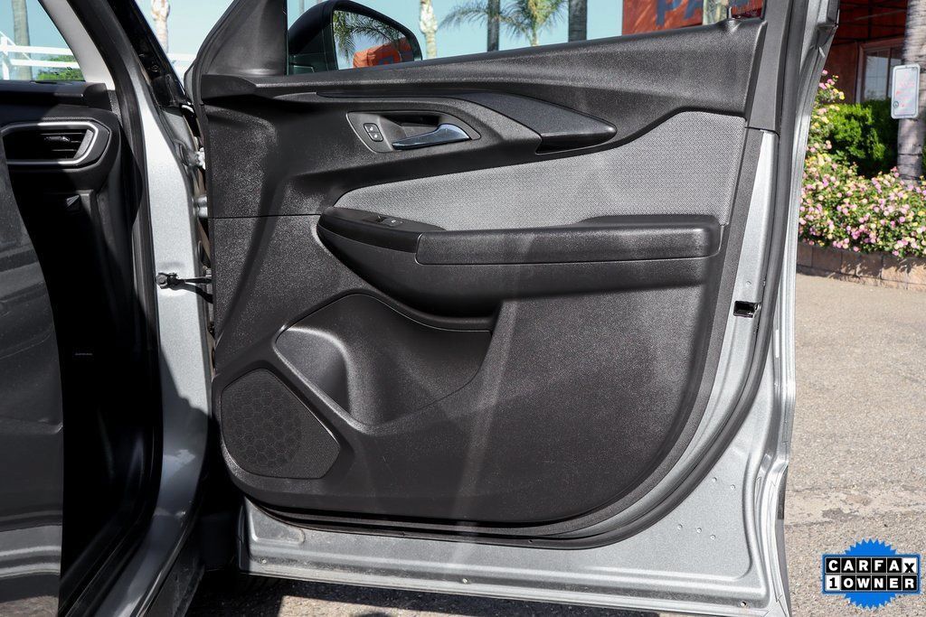 Used 2023 Chevrolet TrailBlazer LS AWD/4WD image 39