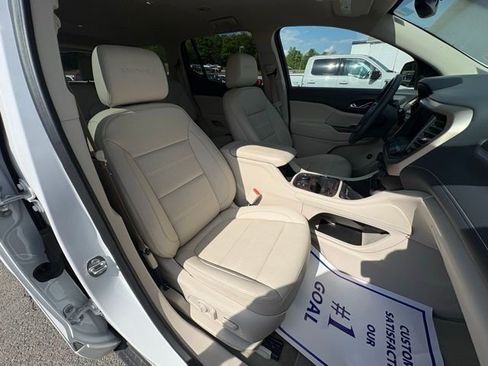 Used 2023 GMC Acadia Denali AWD/4WD image 31