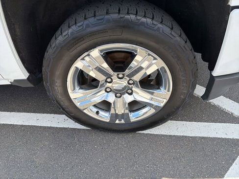 Used 2019 Chevrolet Silverado 1500 Custom AWD/4WD image 23