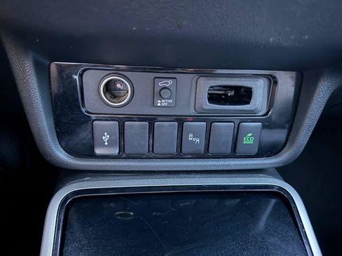Used 2020 Mitsubishi Outlander SEL AWD/4WD image 52