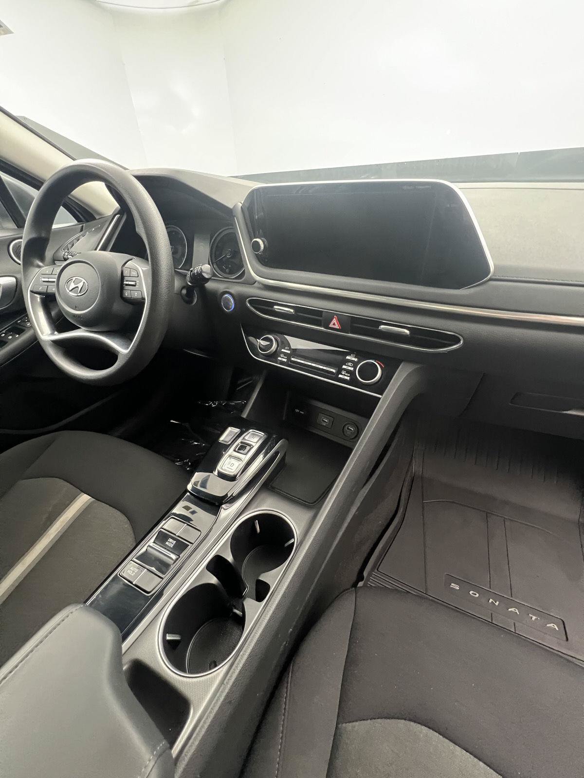 Used 2023 Hyundai Sonata SEL w/ Winter Weather Package FWD image 22