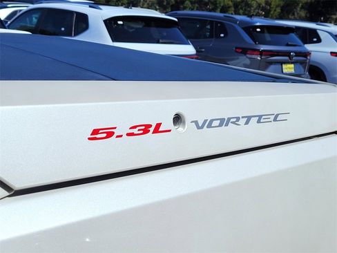 Used 2013 Chevrolet Avalanche LTZ image 11