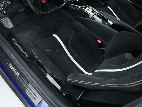 Certified 2022 Ferrari 812 Competizione RWD image 32