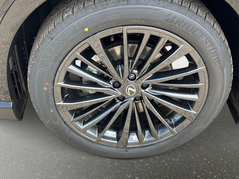 New 2026 Lexus RX 450h AWD image 10