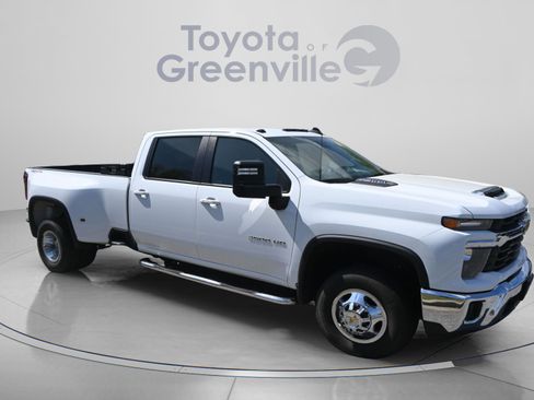 Used 2025 Chevrolet Silverado 3500 LT AWD/4WD image 7