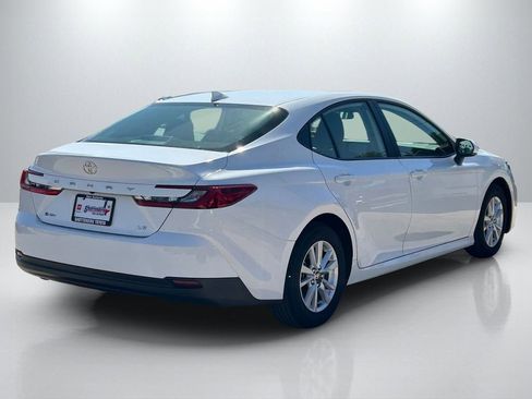 Certified 2025 Toyota Camry LE FWD image 5