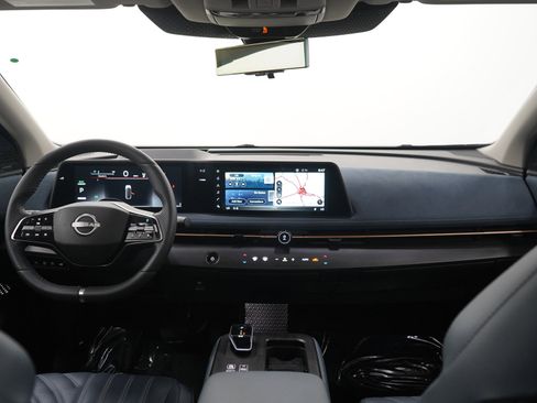Used 2025 Nissan Ariya Platinum AWD/4WD image 14
