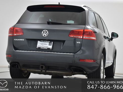 Used 2014 Volkswagen Touareg Sport AWD/4WD image 23