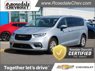 Used 2023 Chrysler Pacifica Touring-L FWD video 1