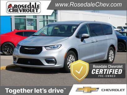 Used 2023 Chrysler Pacifica Touring-L