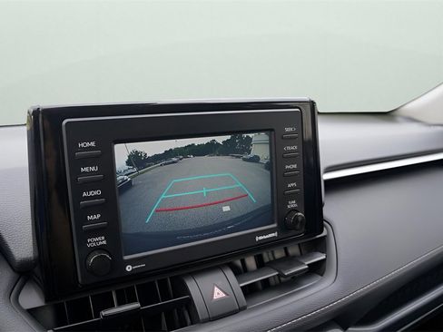 Used 2021 Toyota RAV4 LE image 22