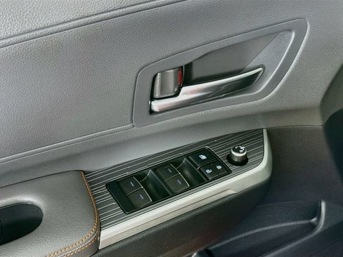 Certified 2021 Toyota Sienna XSE w/ XSE Plus Package FWD image 19