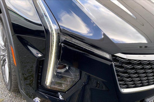 Used 2024 Cadillac XT4 Premium Luxury AWD/4WD image 27