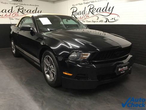 Used 2012 Ford Mustang Premium image 14