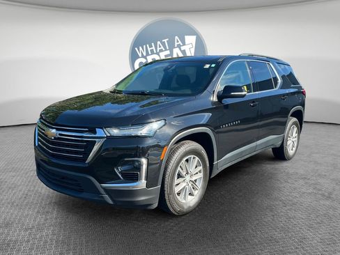 Used 2023 Chevrolet Traverse LT FWD image 8