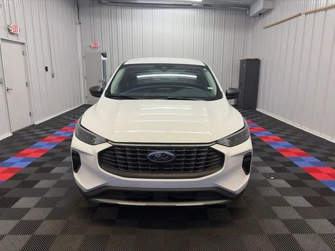 Used 2024 Ford Escape Active AWD/4WD image 8