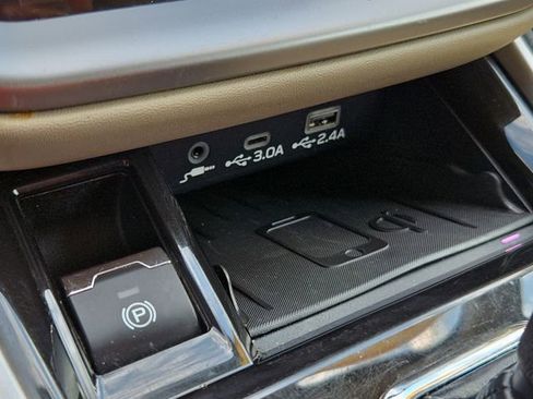 Used 2024 Subaru Outback Limited image 32