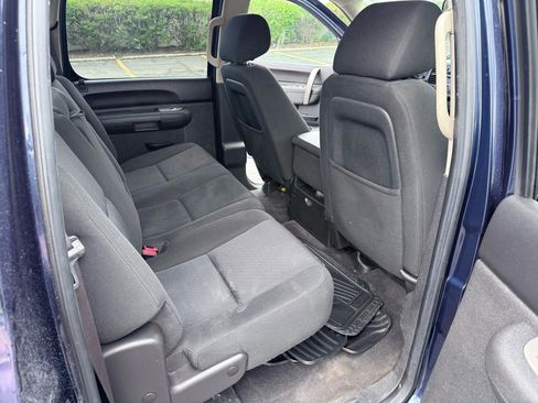 Used 2010 Chevrolet Silverado 1500 LT AWD/4WD image 12
