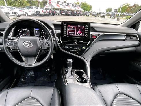Used 2024 Toyota Camry SE FWD image 15