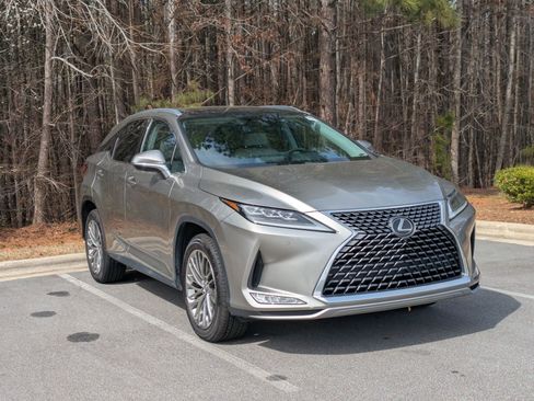 Used 2020 Lexus RX 350 AWD w/ Luxury Package image 2
