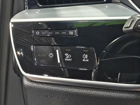 Used 2021 Audi A8 L 3.0T w/ Executive Plus Package image 68