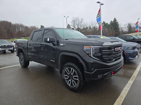 Used 2022 GMC Sierra 1500 AT4 w/ AT4 Preferred Package image 4