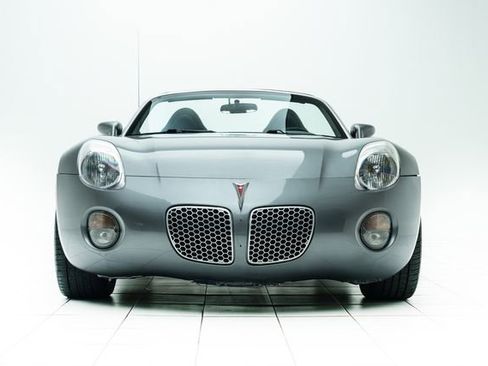 Used 2007 Pontiac Solstice Roadster w/ Premium Package image 6